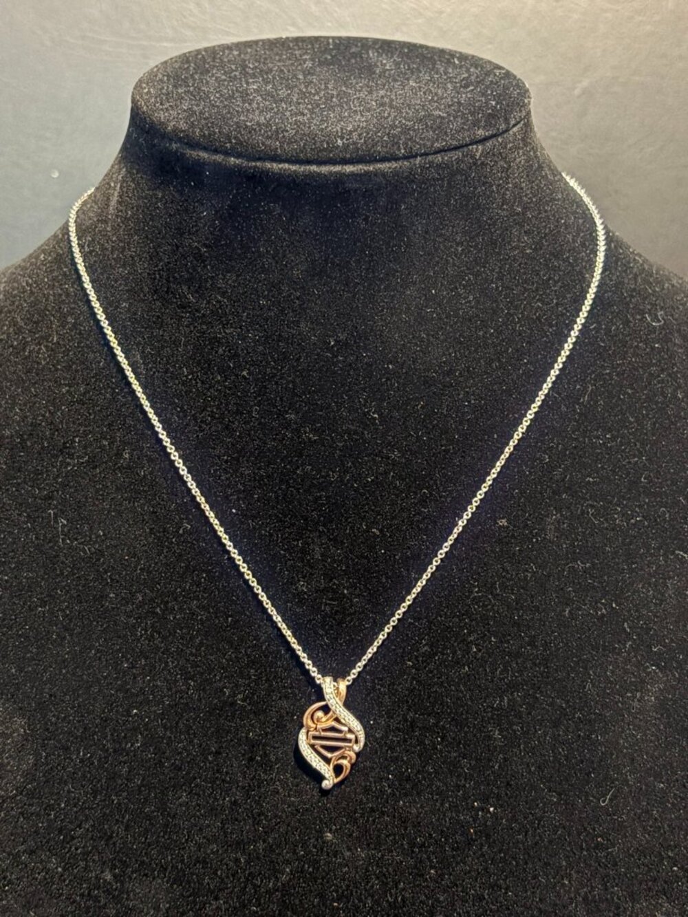 HARLEY DAVIDSON BLING GOLD PLATED STERING LILVER NEXKLACE